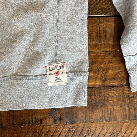 Champion Gray Crewneck Sweater Soft Cotton Blend - Picture 2 of 4